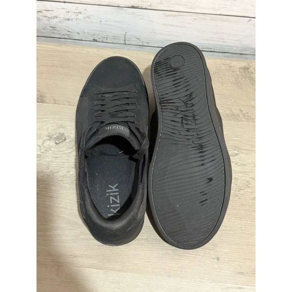 Kizik Irvine Blackout Sneaker Men 10 Women 11.5 Canvas Comfort Shoes